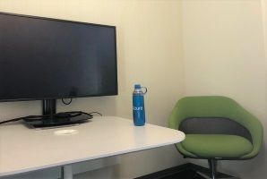 Detecção de reclamação em uma foto de um escritório